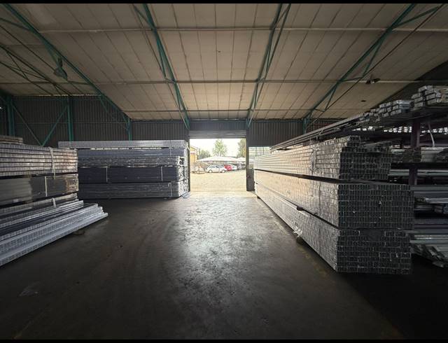 2,400M² WAREHOUSE TO LET IN ALRODE
